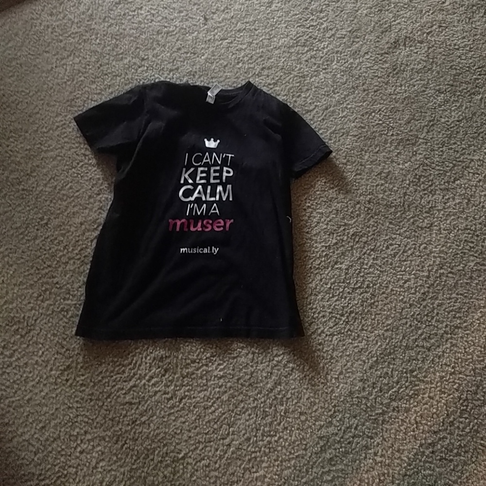 Black shirt